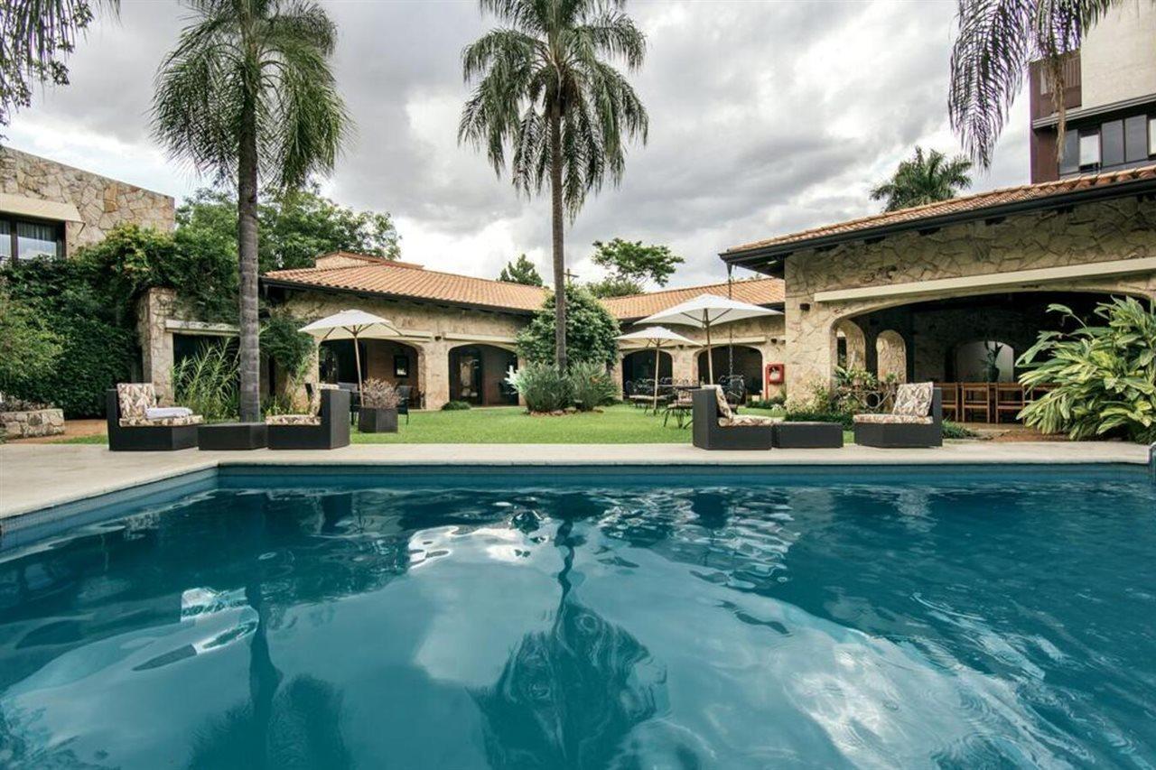 Las Lomas Casa Hotel Asuncion Bagian luar foto