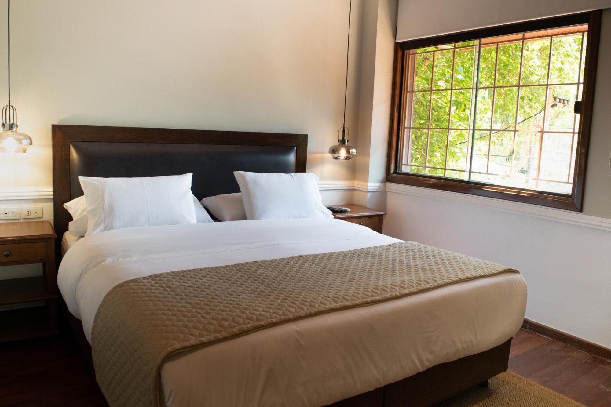 Las Lomas Casa Hotel Asuncion Bagian luar foto