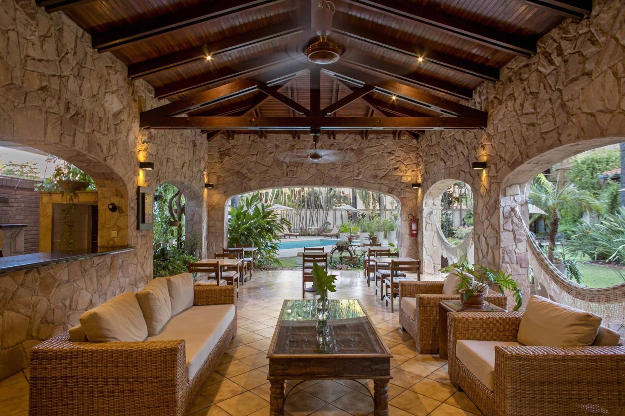 Las Lomas Casa Hotel Asuncion Bagian luar foto